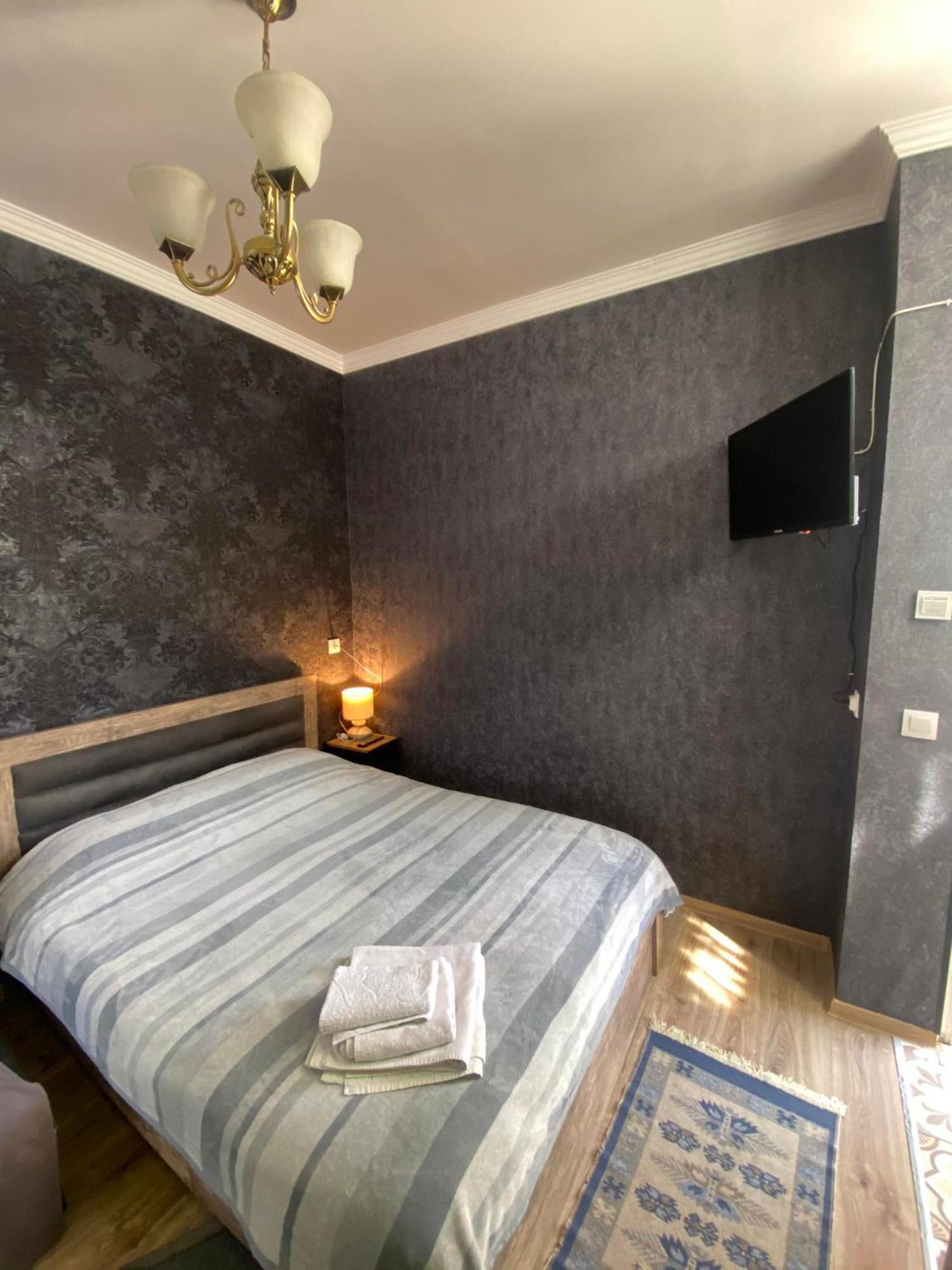 Family Apartment In Avlabari Tbilisi Exterior foto